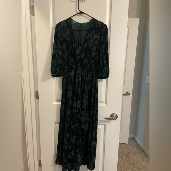 Calvin Klein Dress. Size 4. - Picture 1 of 13